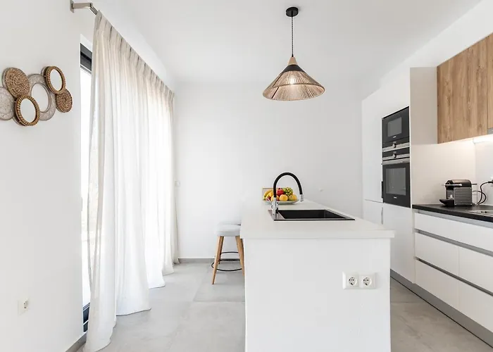 Villa Amerelia Mikrí Vígla