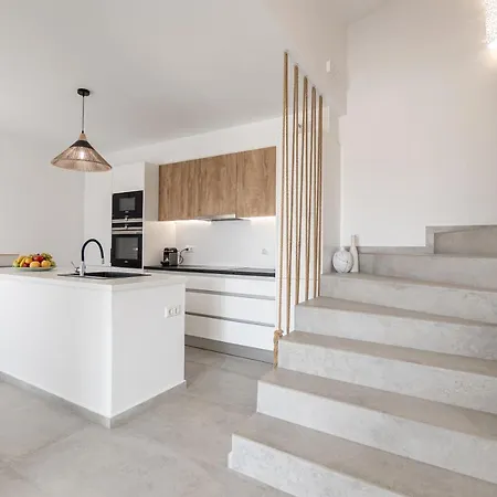 Amerelia * 米科利维亚