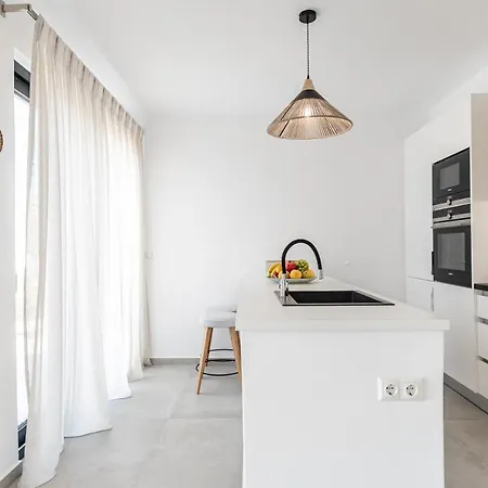 别墅 Amerelia 米科利维亚